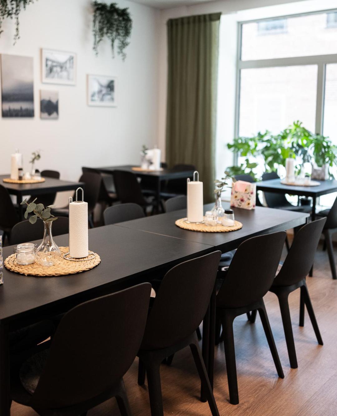 Ahlgrens Hotell Bed & Breakfast Йевле Екстериор снимка